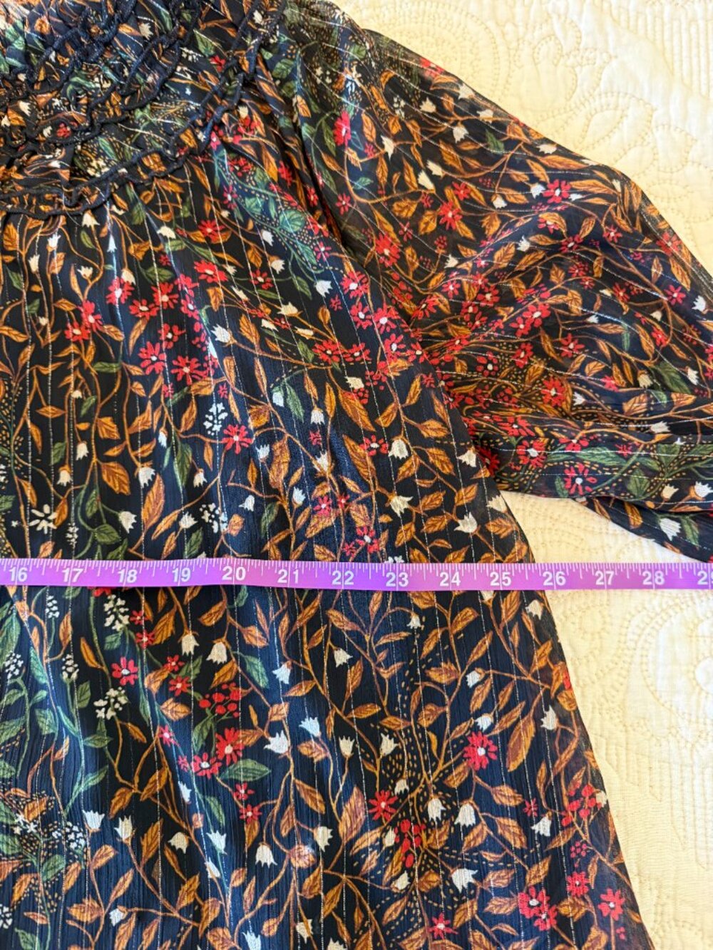 Maurice's beautiful long-sleeve floral blouse with a ruffled neckline. Size 1x - Picture 6 of 8